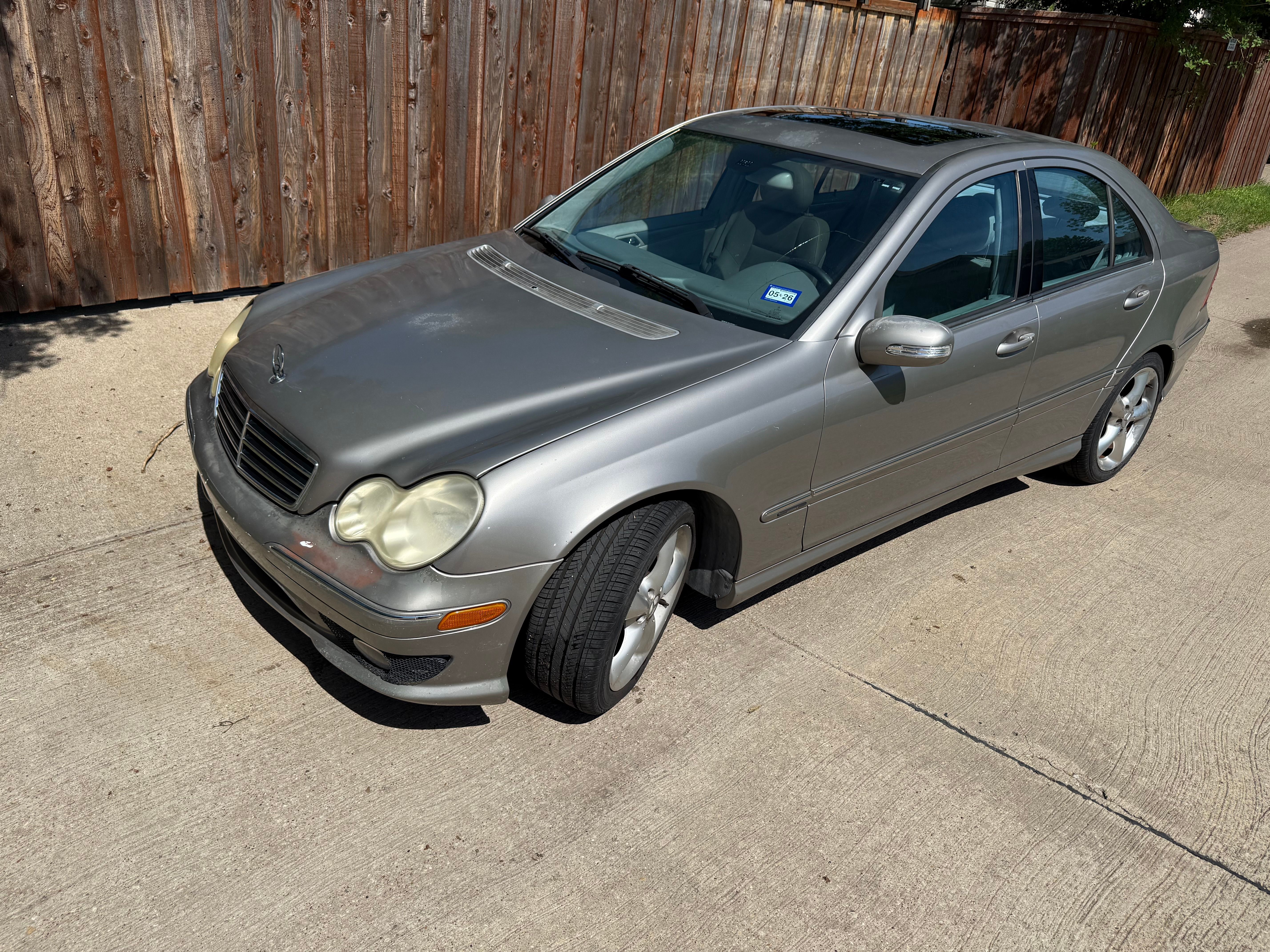 Used 2005 Mercedes-Benz C 230 Sedan image 4