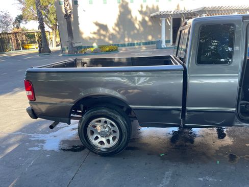 Used 2010 Ford Ranger XLT image 5