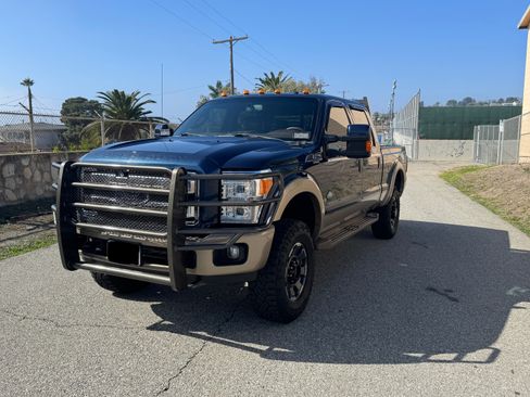 Used 2014 Ford F250 King Ranch image 4