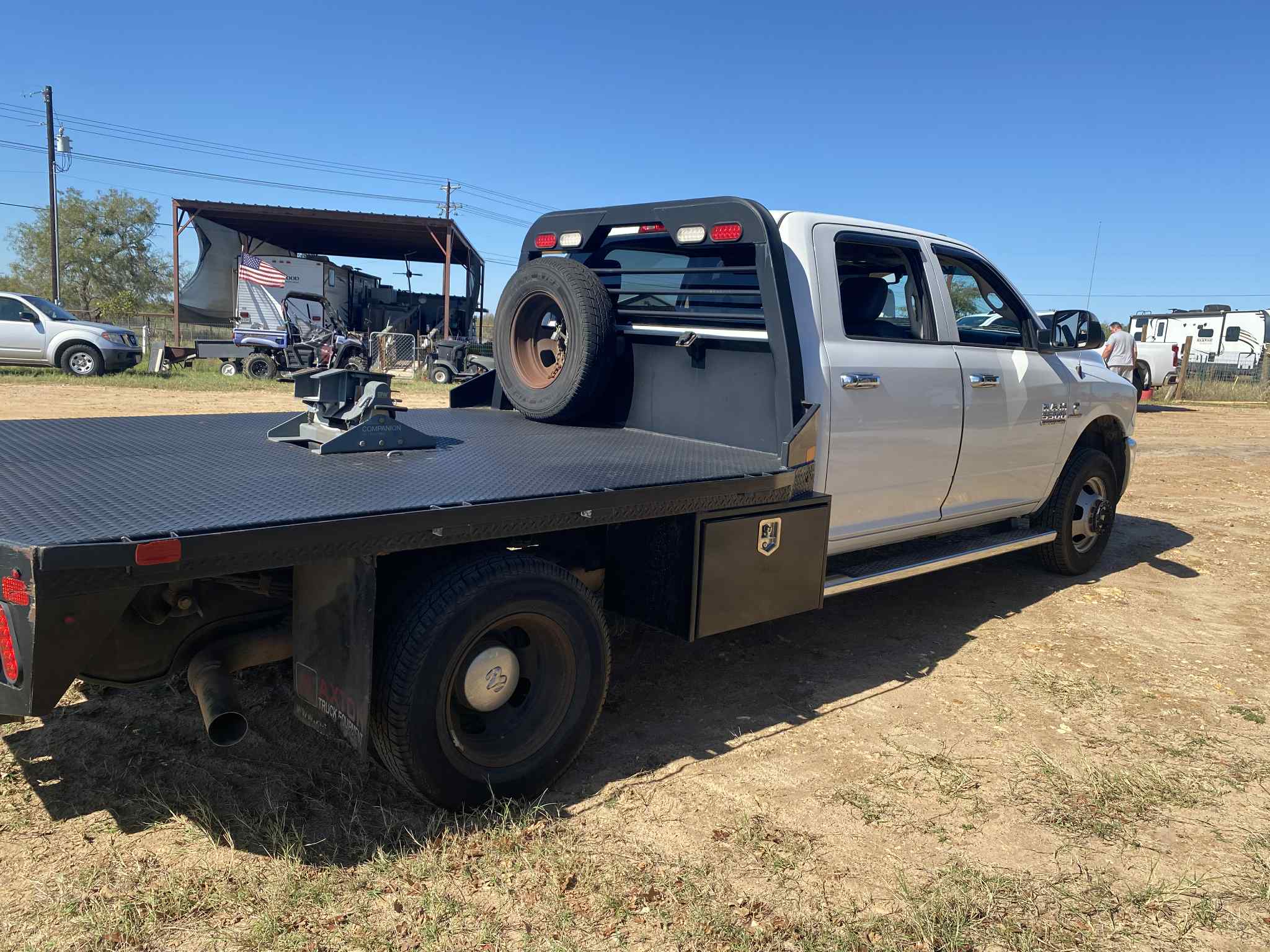 Used 2015 RAM 3500 Tradesman RWD image 14