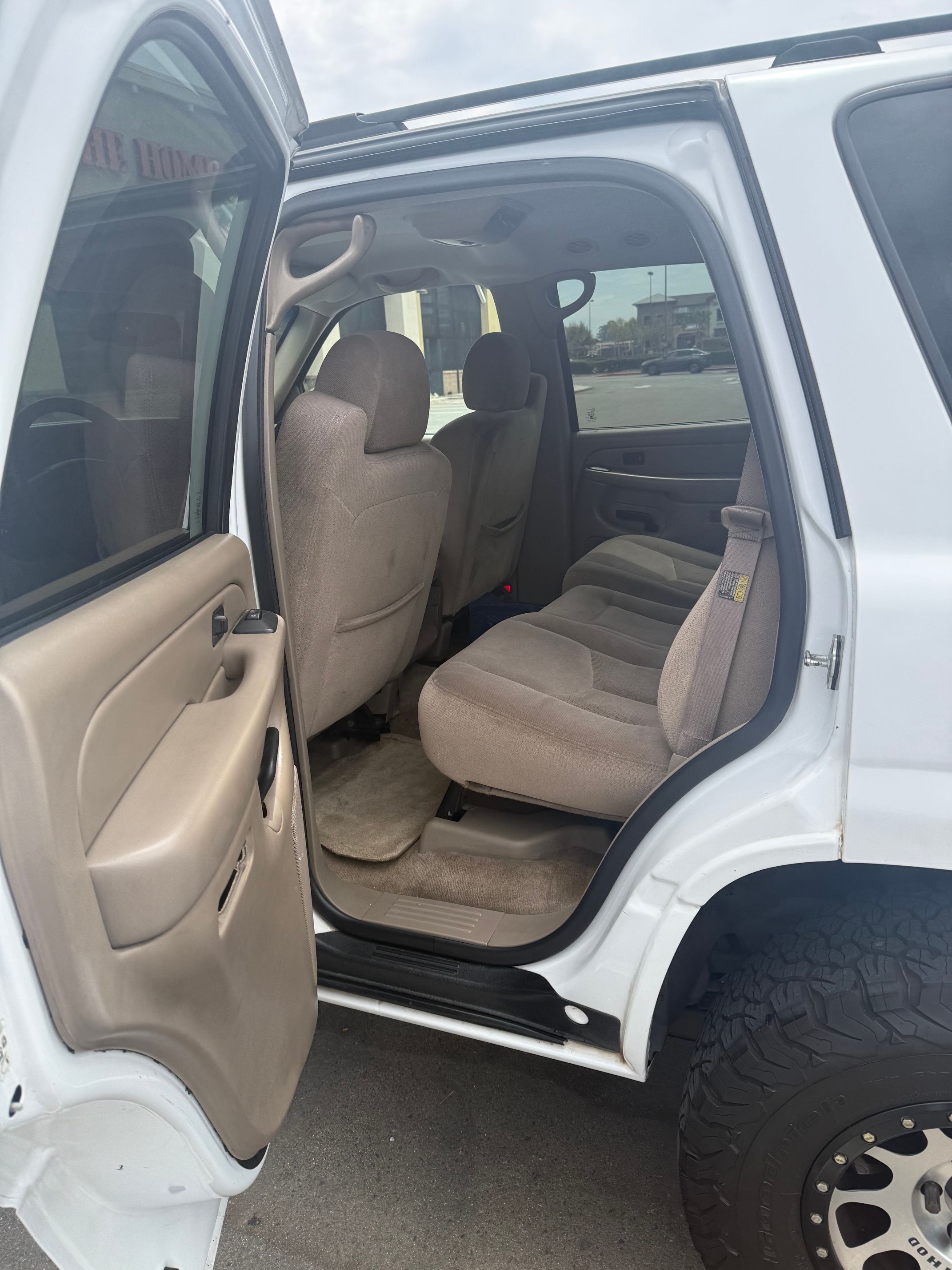 Used 2004 GMC Yukon SLE RWD image 14
