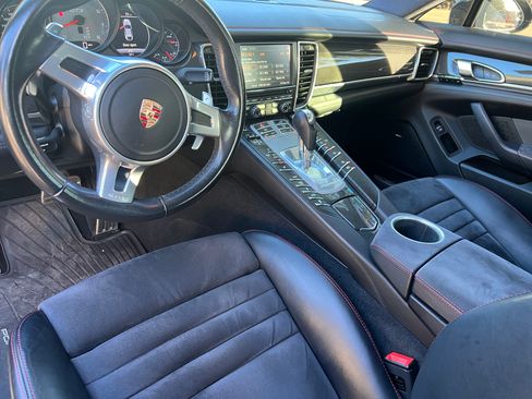 Used 2015 Porsche Panamera GTS image 8