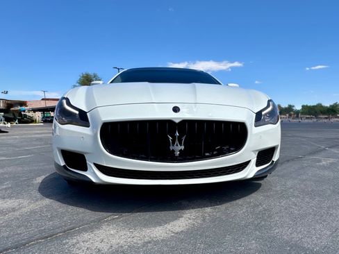 Used 2014 Maserati Quattroporte GTS RWD image 8