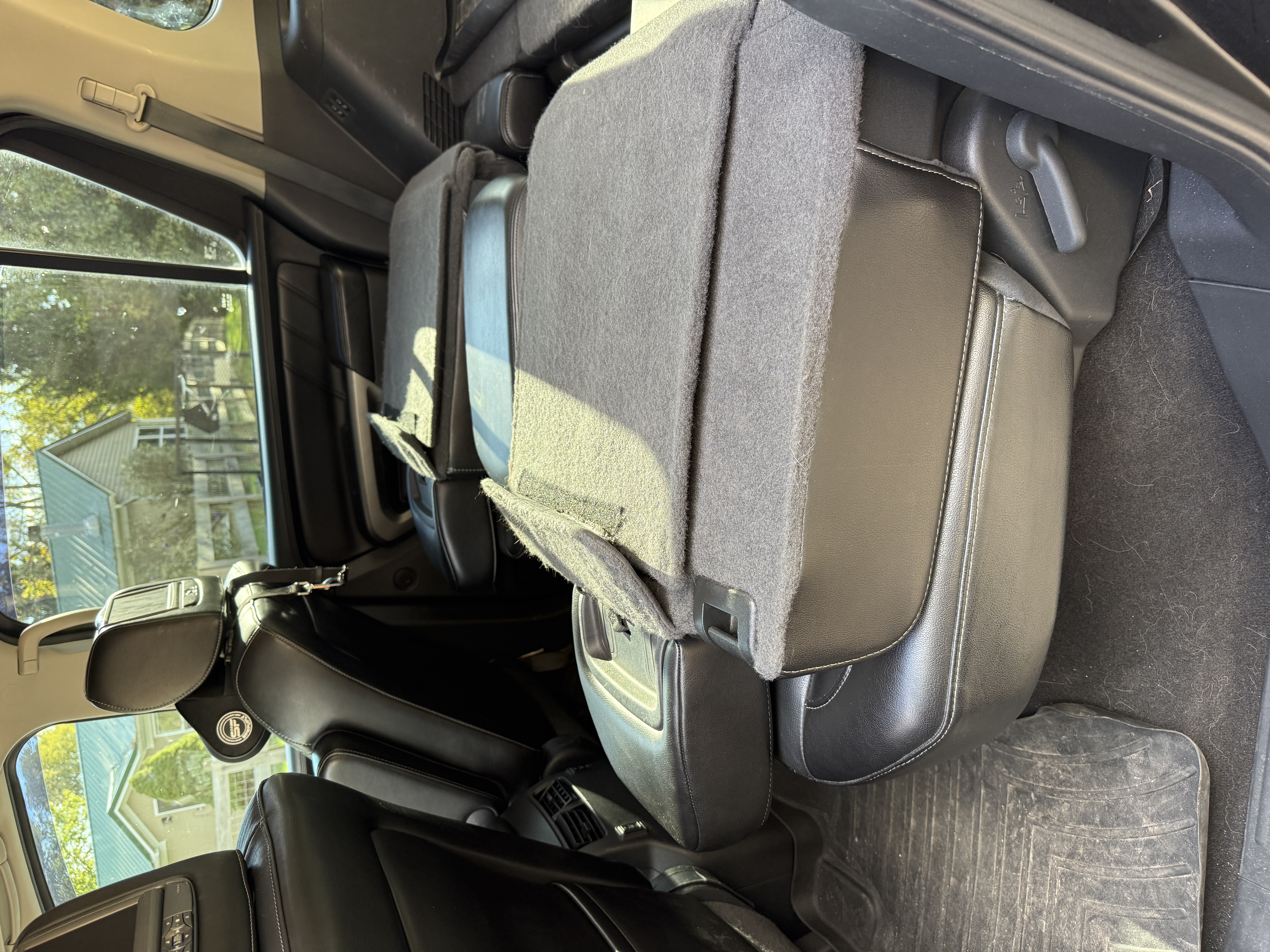 Used 2015 Nissan Armada Platinum w/ 2nd Row Captain Seat Package AWD/4WD image 12