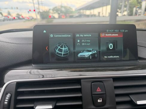Used 2018 BMW 330i xDrive Sedan w/ Convenience Package AWD/4WD image 8