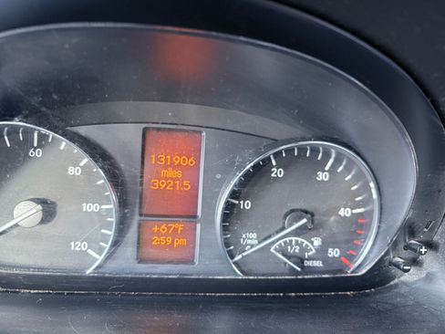 Used 2018 Mercedes-Benz Sprinter 2500 image 5