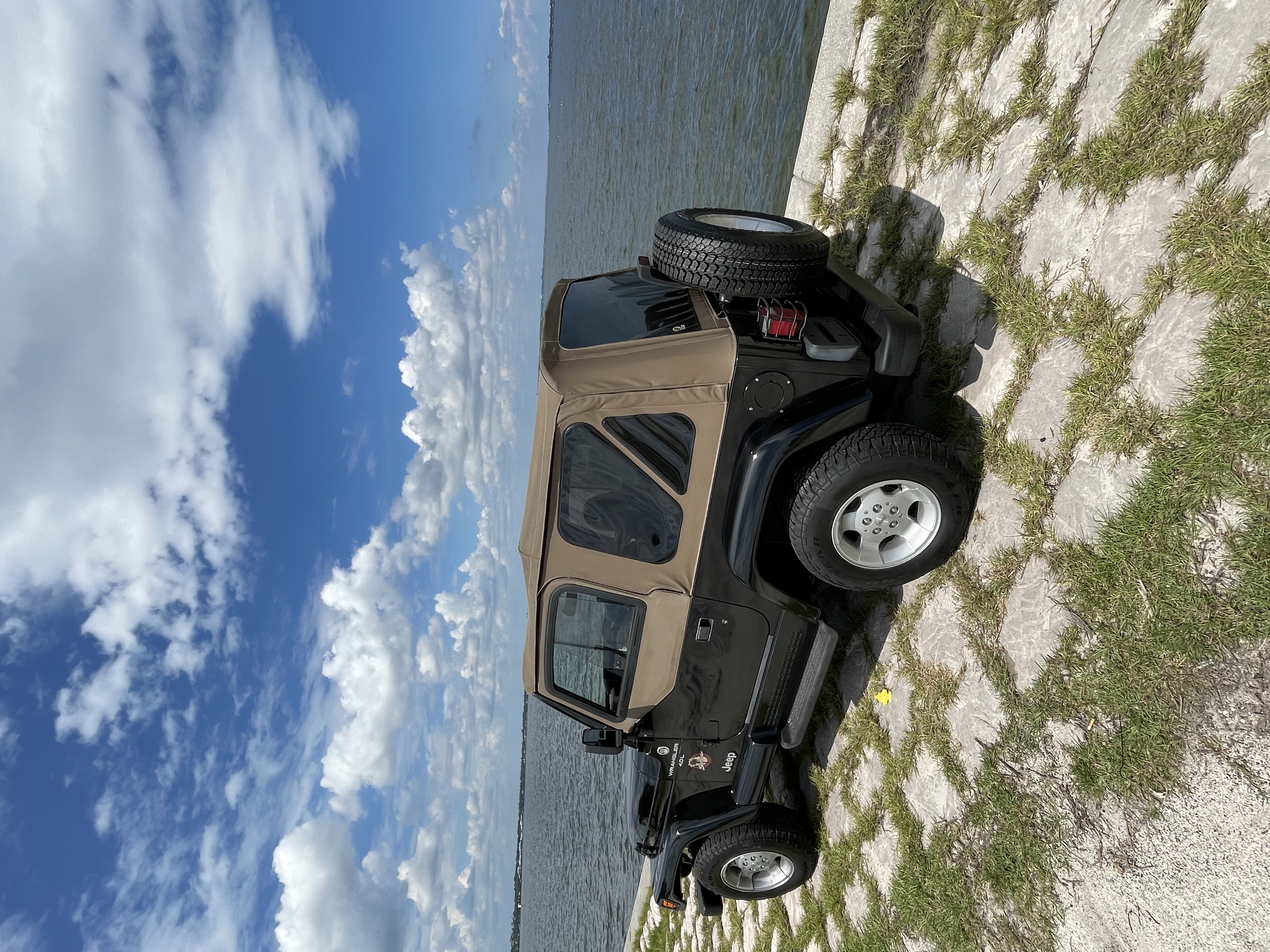 Used 1999 Jeep Wrangler Sahara AWD/4WD image 17