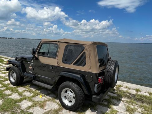 Used 1999 Jeep Wrangler Sahara AWD/4WD image 16