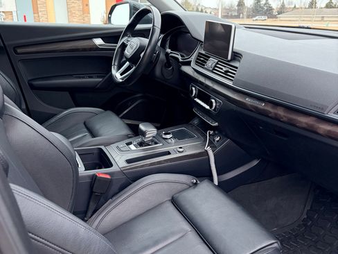 Used 2018 Audi Q5 2.0T Premium Plus w/ Premium Plus Package image 12