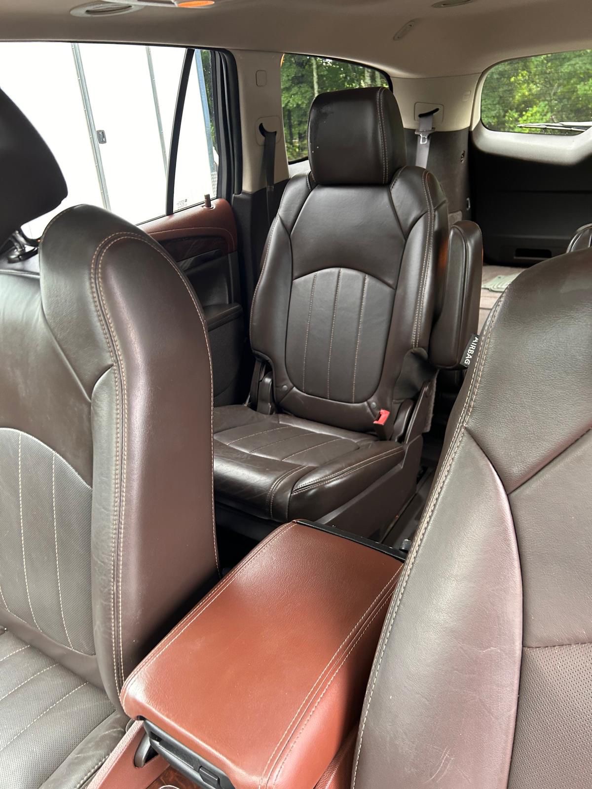 Used 2013 Buick Enclave Leather AWD/4WD image 11