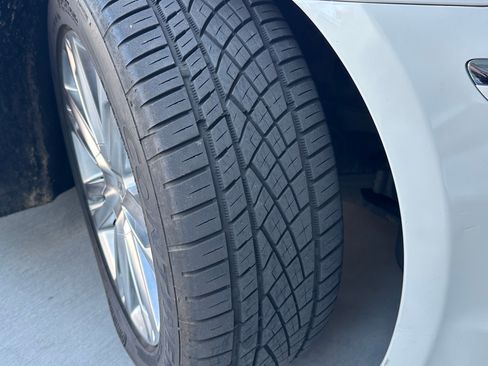 Used 2012 Hyundai Genesis 3.8 w/ Premium Pkg image 30