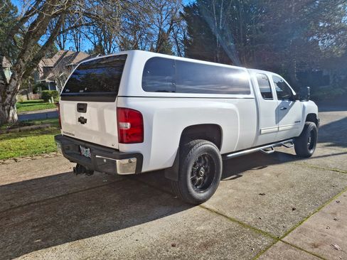 Used 2011 Chevrolet Silverado 3500 LT w/ Interior Plus Package image 6