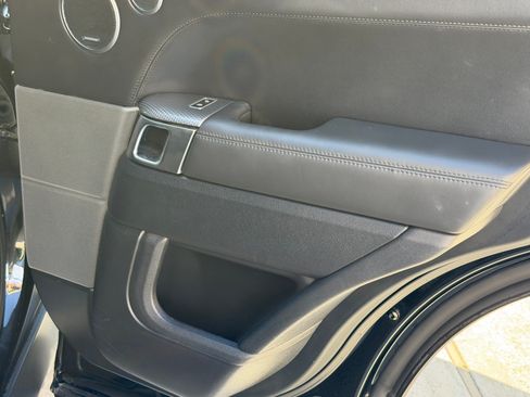 Used 2017 Land Rover Range Rover Sport HSE Dynamic image 23