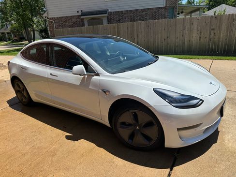 Used 2020 Tesla Model 3 Long Range AWD/4WD image 11