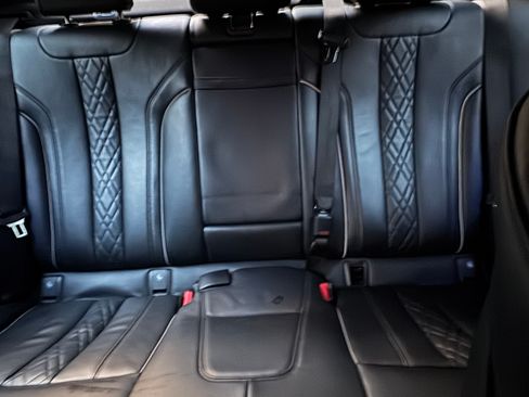 Used 2019 BMW M550i xDrive image 6