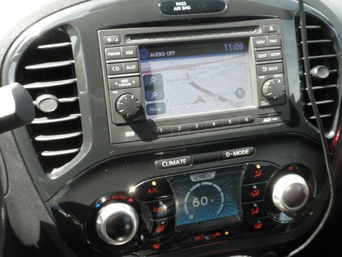 Used 2013 Nissan Juke SL AWD/4WD image 10