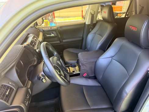 Used 2017 Toyota 4Runner TRD Pro AWD/4WD image 10