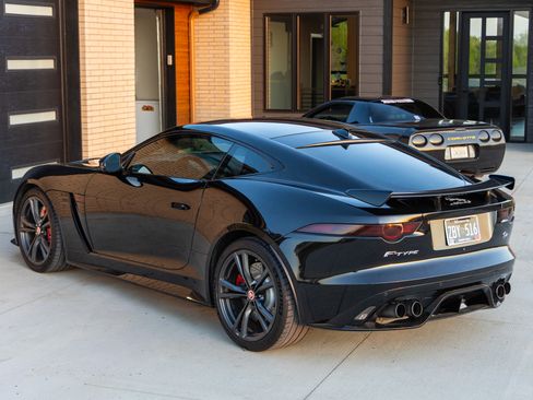 Used 2017 Jaguar F-TYPE SVR AWD/4WD image 11