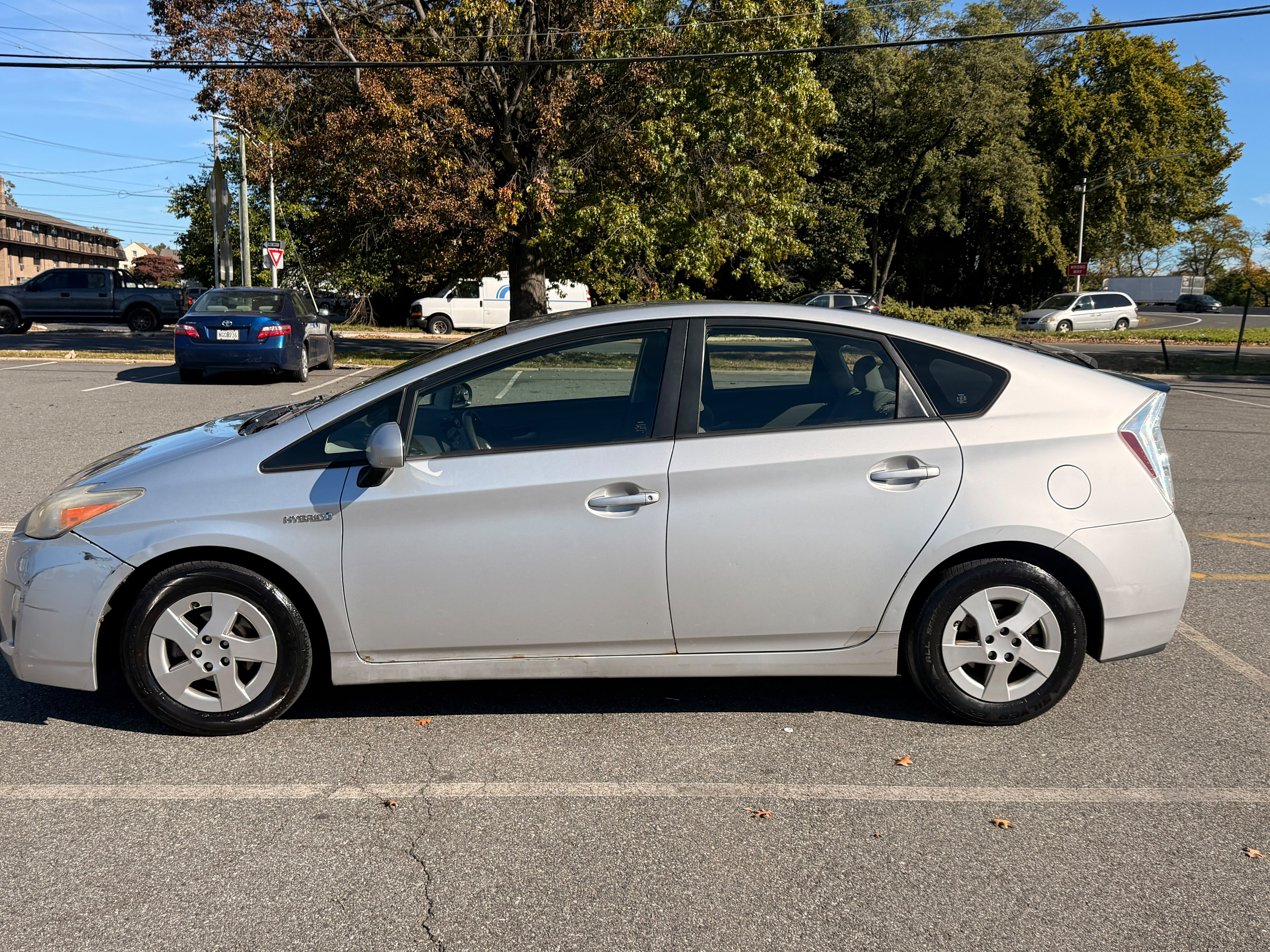 Used 2010 Toyota Prius FWD image 1