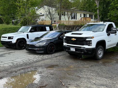 Used 2025 Chevrolet Silverado 2500 W/T w/ WT Convenience Package image 3