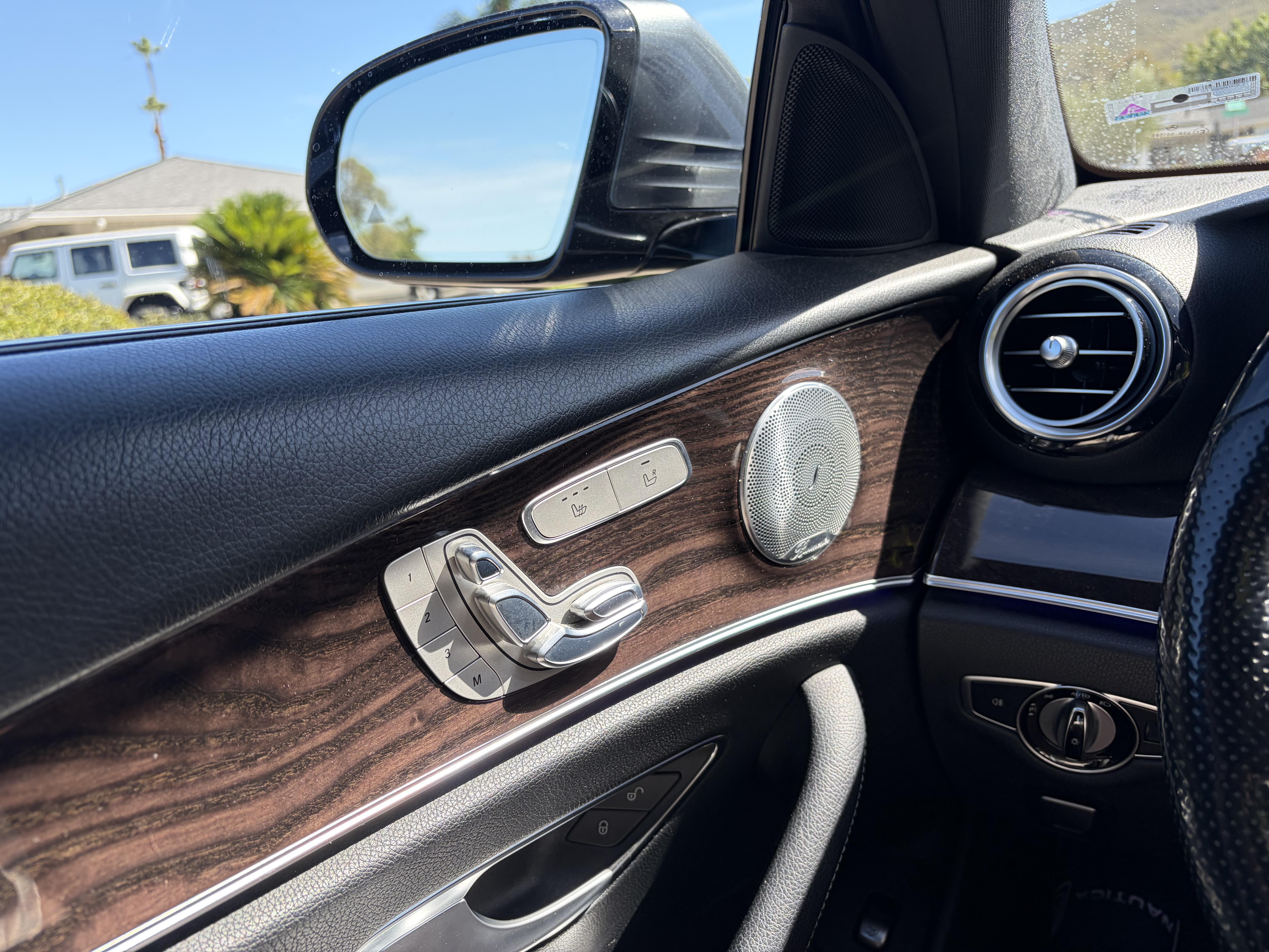 Used 2017 Mercedes-Benz E 300 image 13