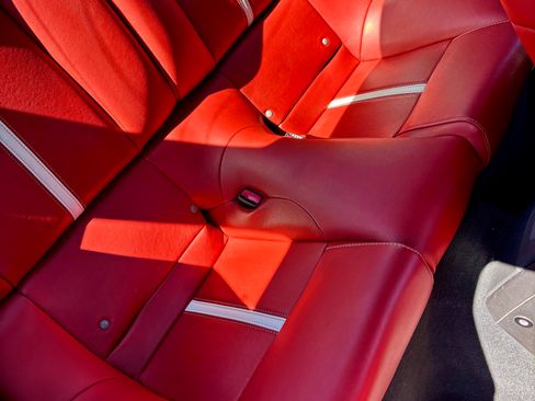 Used 2010 Ford Mustang GT Premium RWD image 27