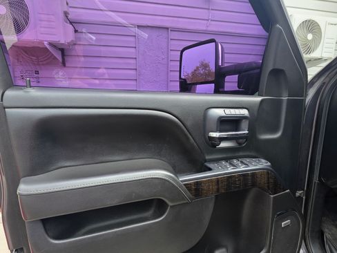 Used 2015 GMC Sierra 3500 Denali w/ Duramax Plus Package image 13