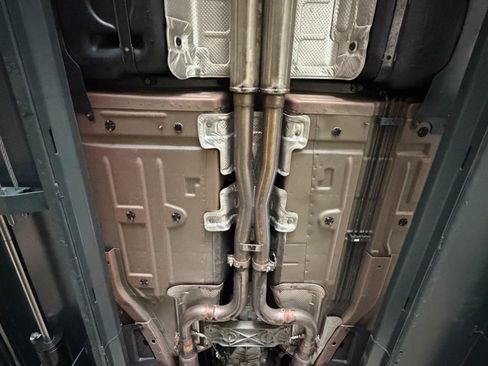 Used 2009 Dodge Challenger SRT8 w/ SRT Option Group II image 30