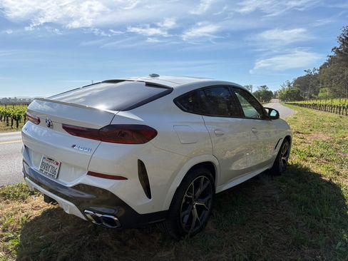 Used 2025 BMW X6 M60i w/ Executive Package image 6