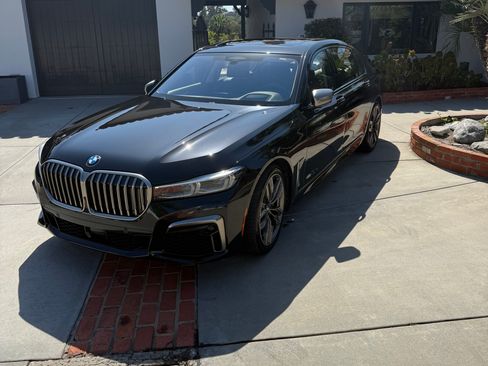 Used 2020 BMW M760i xDrive M760i xDrive Sedan 4D w/ Luxury Rear Seating Package image 17