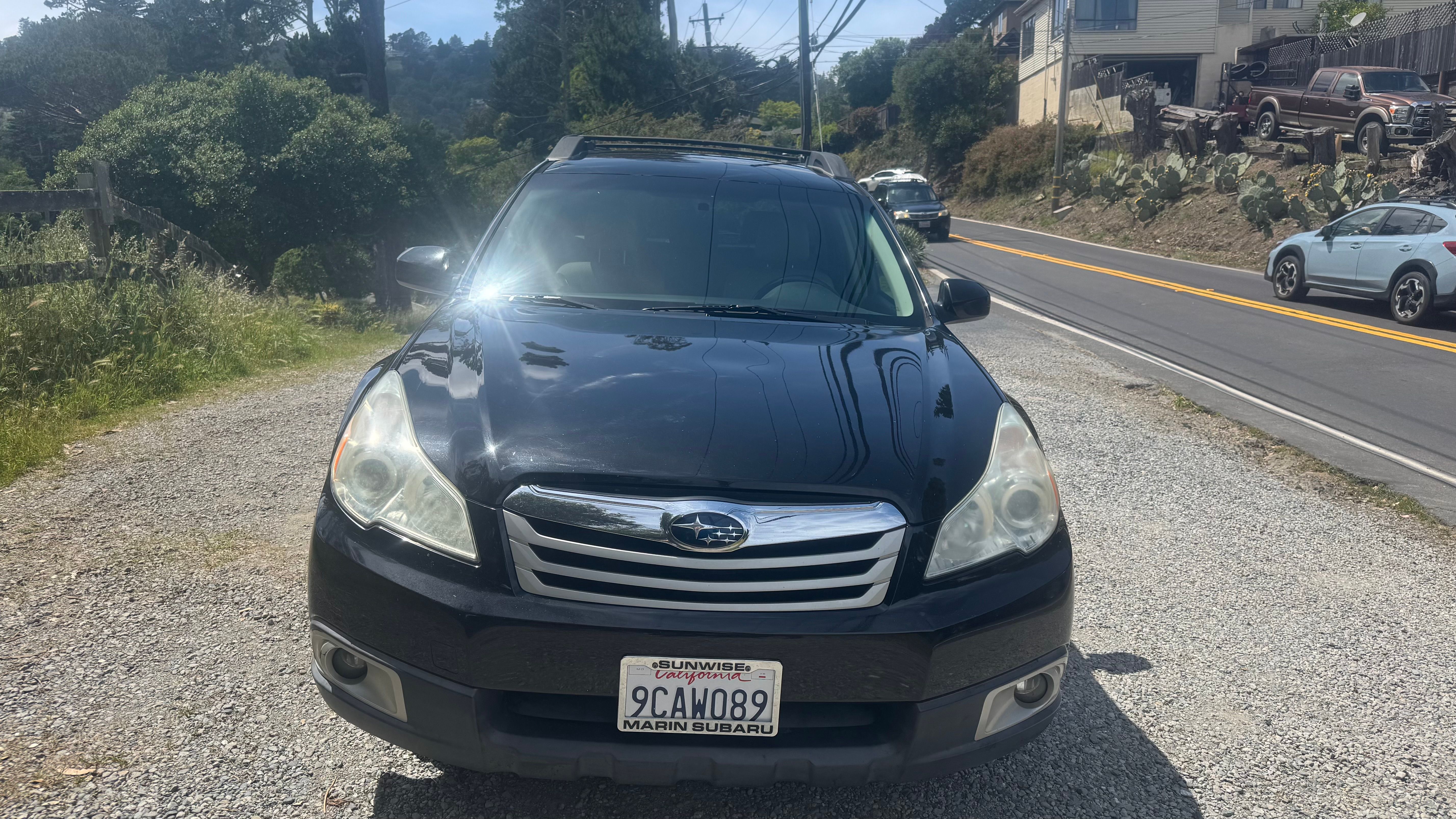 Used 2010 Subaru Outback 2.5i Premium AWD/4WD image 4