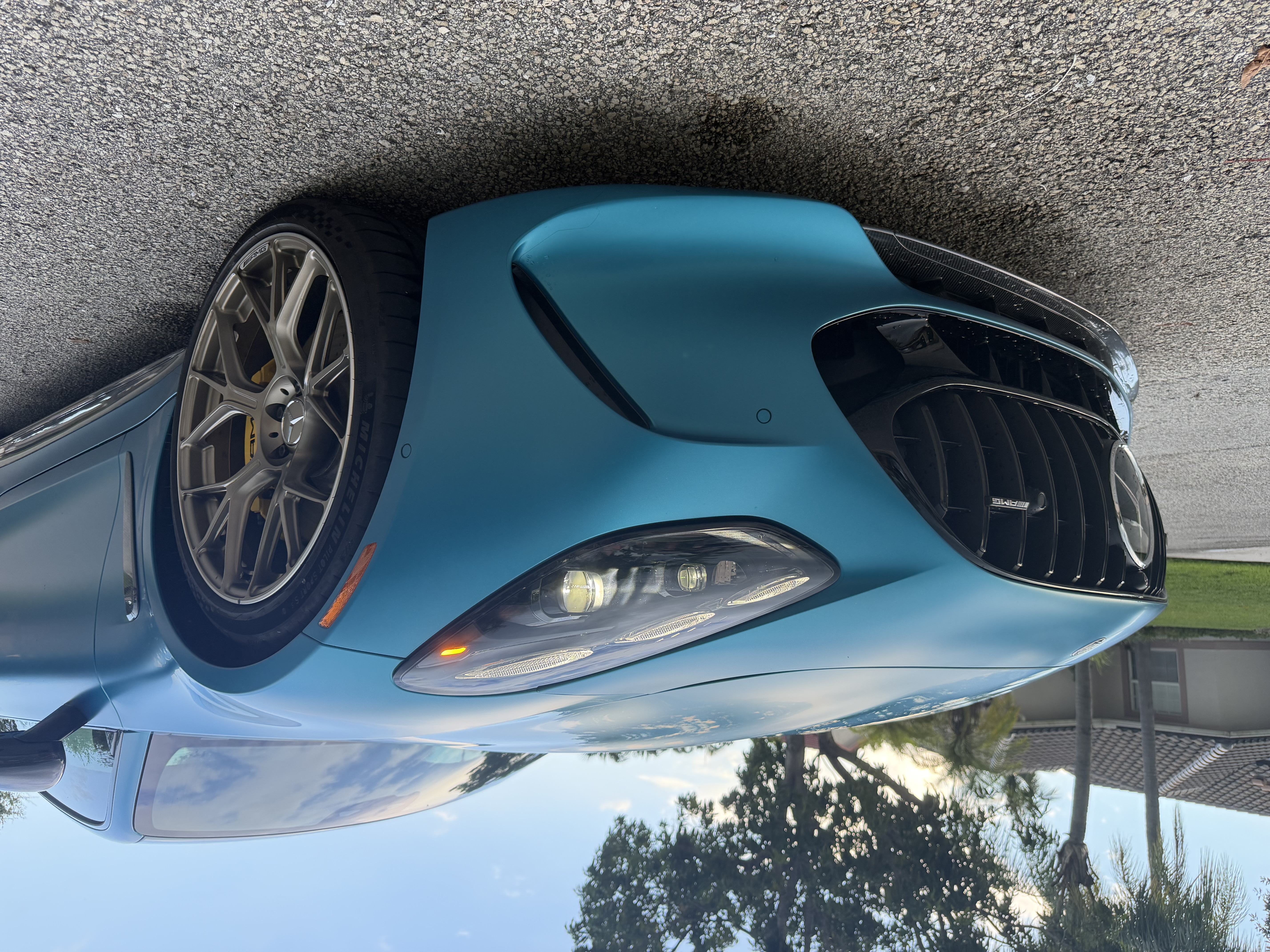 Used 2024 Mercedes-Benz AMG GT 63 image 1