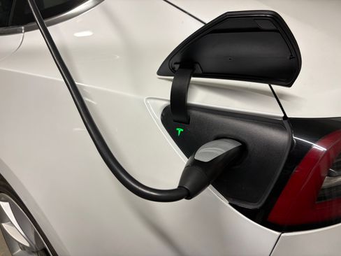 Used 2019 Tesla Model 3 Long Range AWD/4WD image 19