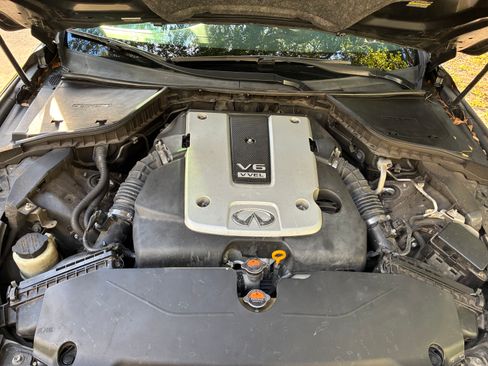 Used 2014 INFINITI Q50 w/ Moonroof Package image 5