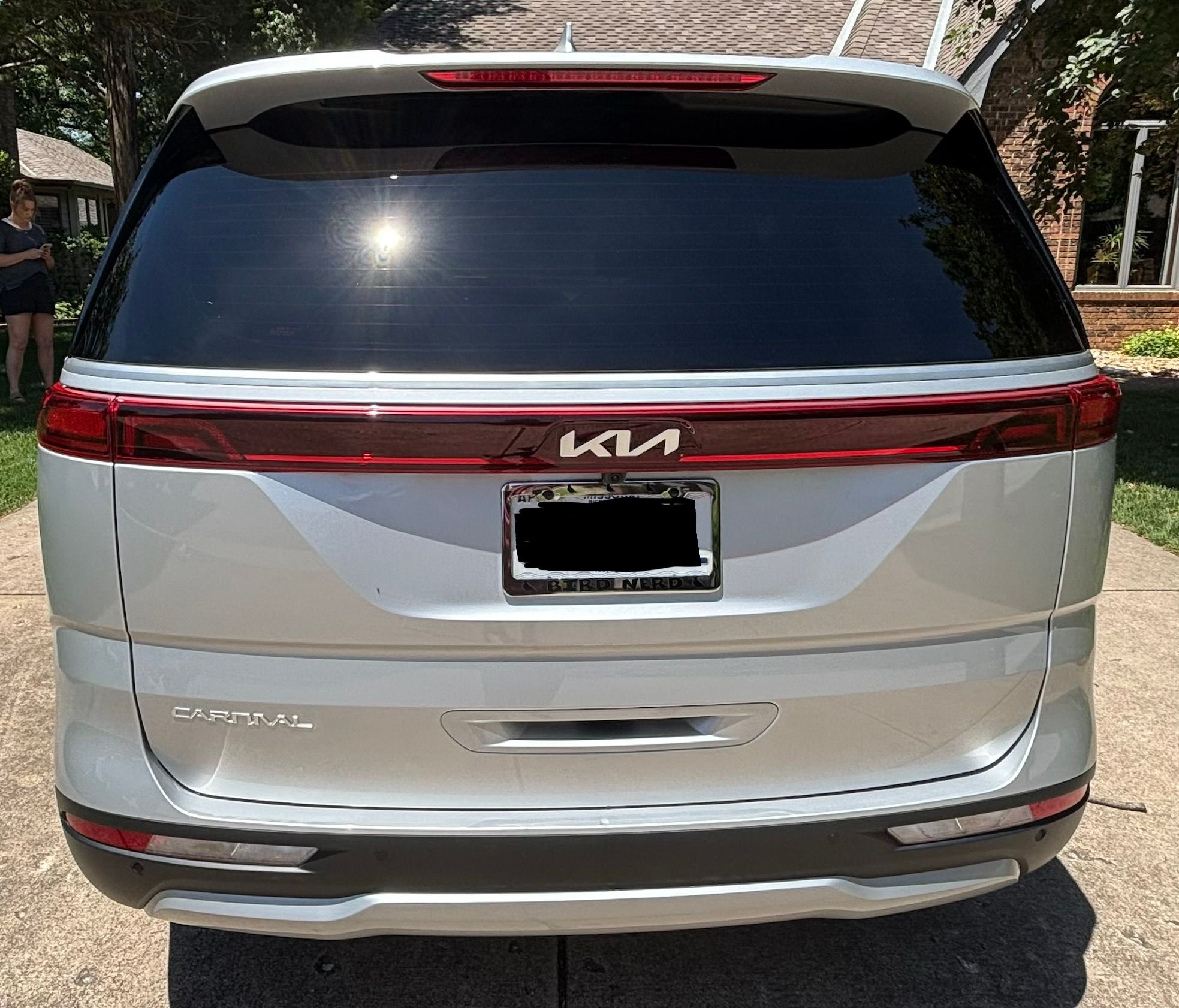 Used 2023 Kia Carnival LX FWD image 5