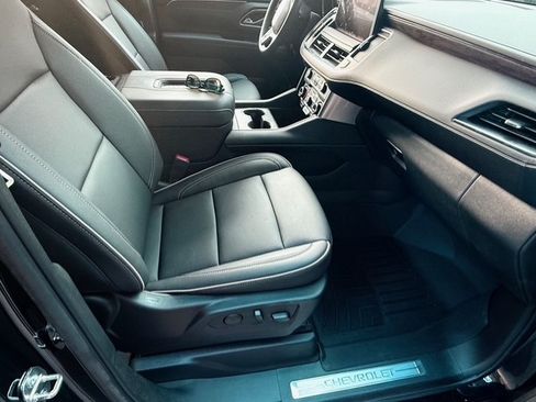 Used 2024 Chevrolet Tahoe Premier w/ Premium Package 2 image 10