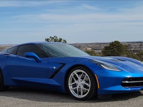 Used 2016 Chevrolet Corvette Stingray Coupe w/ 3LT Preferred Equipment Group image 6