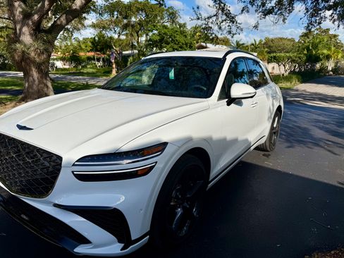 Used 2026 Genesis GV70 3.5T Sport Prestige image 2