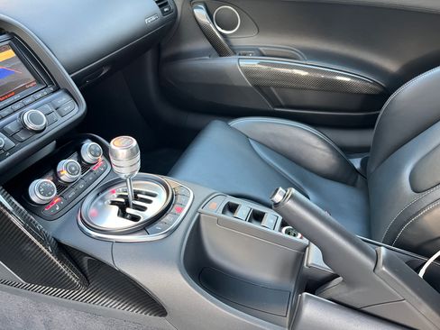 Used 2011 Audi R8 V10 AWD/4WD image 27