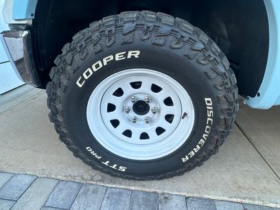 Used 2017 Ford F150 XL w/ Equipment Group 101A Mid