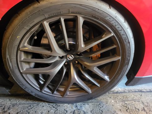 Used 2010 Nissan GT-R Premium image 9