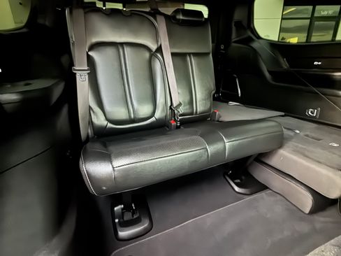 Used 2022 Jeep Wagoneer Series I image 25