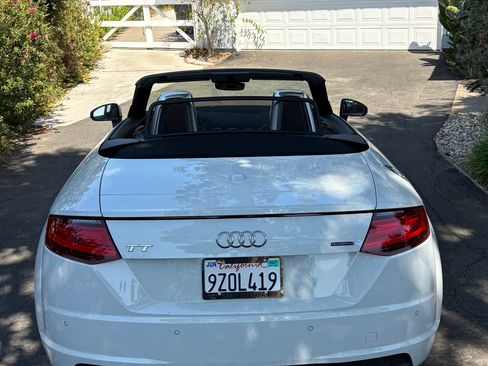 Used 2023 Audi TT 2.0T AWD/4WD image 9