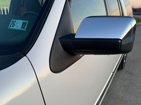 Used 2012 Lincoln Navigator L 4WD image 13