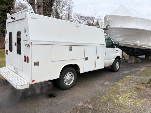 Used 2012 Ford E-350 and Econoline 350 Super Duty w/ PWR Locks & Windows Group image 4