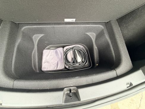 Used 2021 Tesla Model Y Long Range image 10