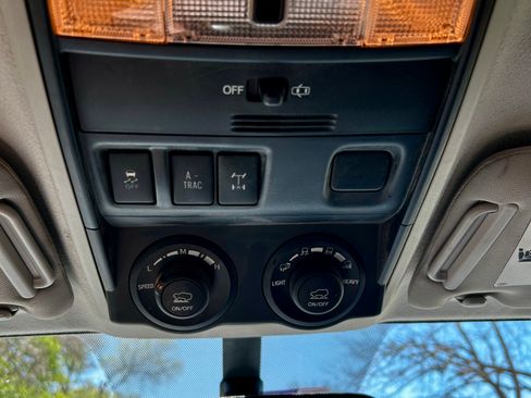 Used 2014 Toyota 4Runner Trail image 11