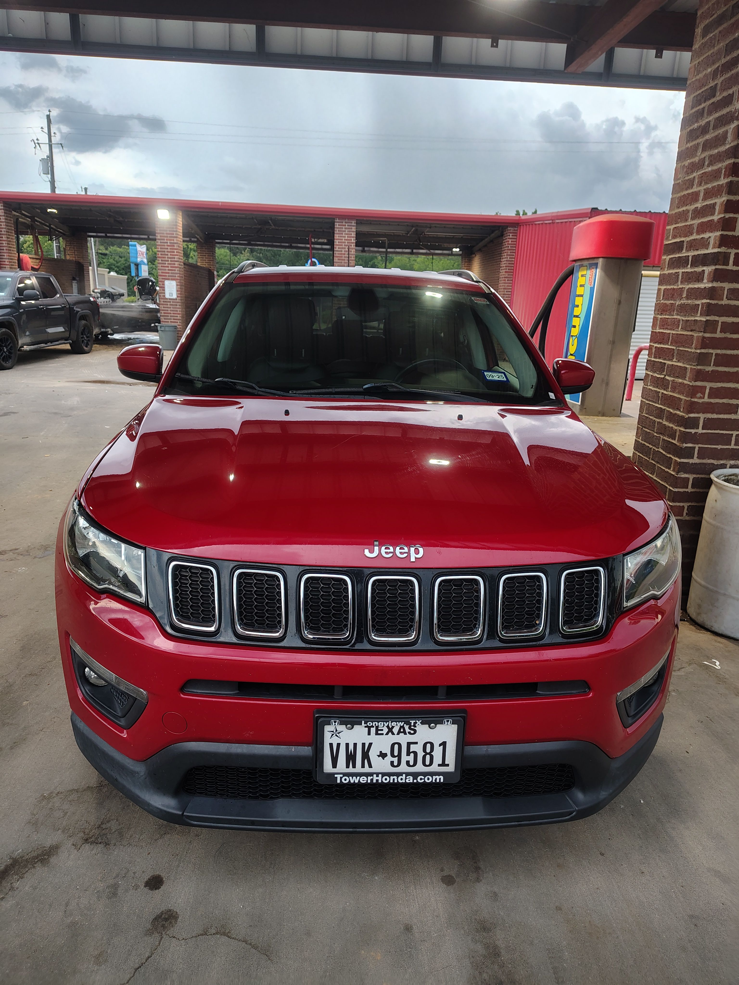 Used 2019 Jeep Compass Latitude w/ Popular Equipment Group AWD/4WD image 1