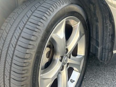 Used 2010 Toyota Venza image 15