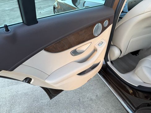 Used 2017 Mercedes-Benz C 300 Sedan image 17